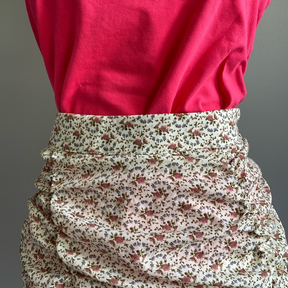 High Waist Gathered Boutique Skirt - Picture 3 of 7